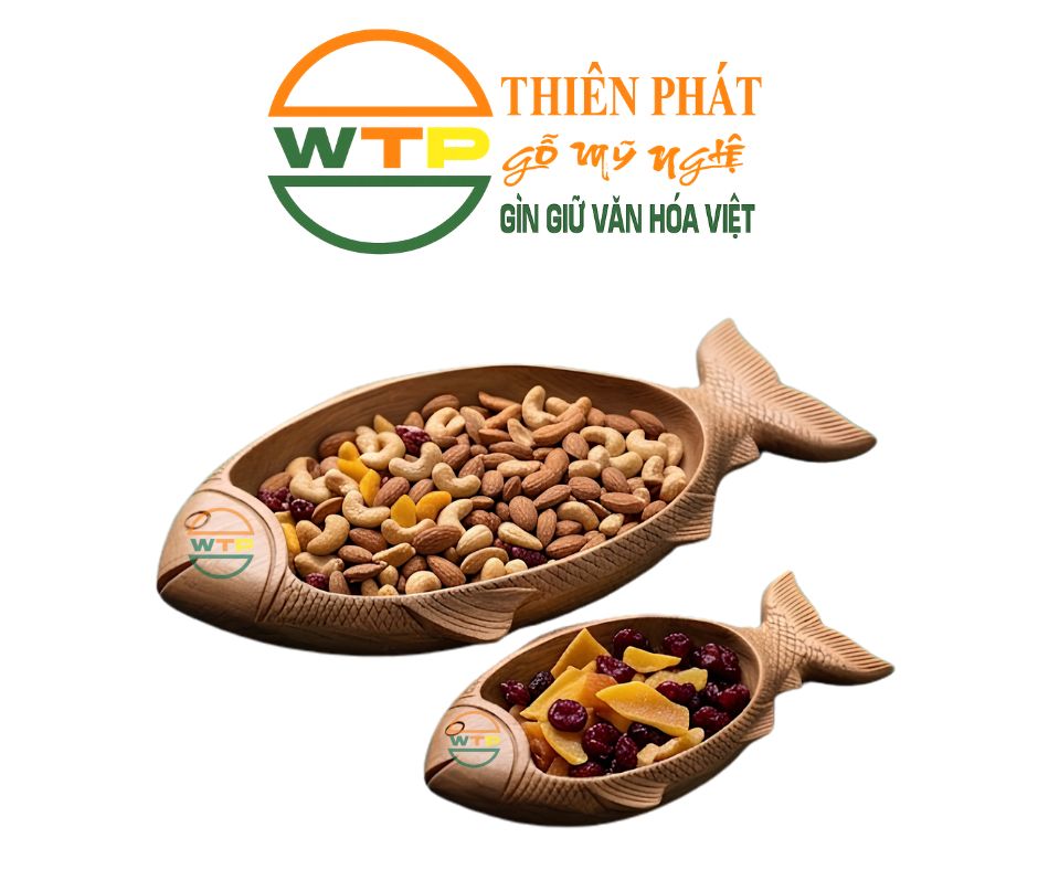 Khay Gỗ Được Điêu Khắc Hình Con Cá