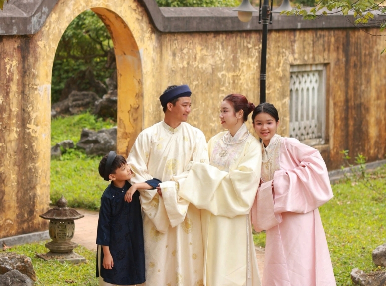  Guốc gỗ - Thanh âm một thời và hơi ấm văn hóa Việt Nam