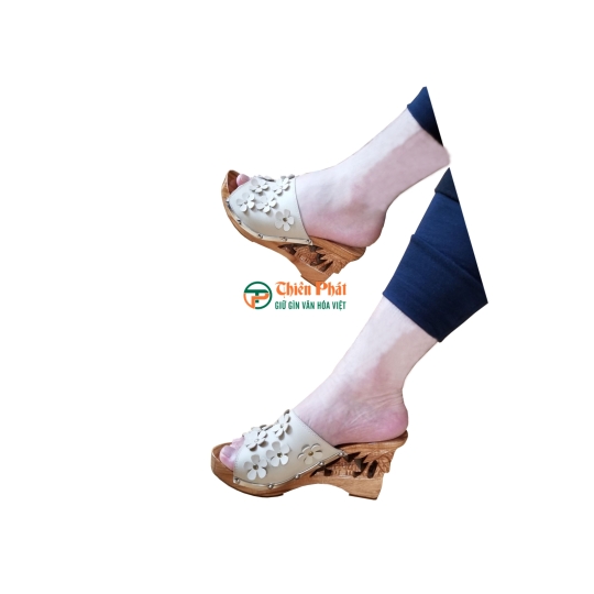 GUỐC GỖ CAO GÓT CHẠM KHẮC QUÊ HƯƠNG VN05