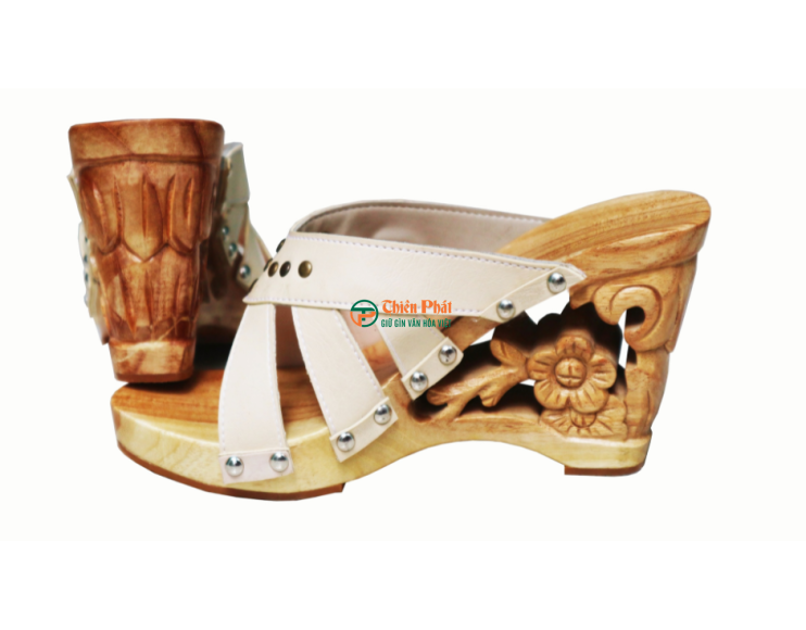GUỐC GỖ ĐẾ HOA VN02