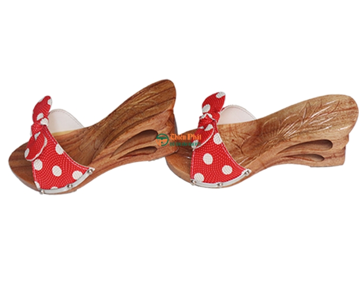 GUỐC GỖ CAO GÓT 8CM CHẠM KHẮC 2 GIỌT NƯỚC VN10