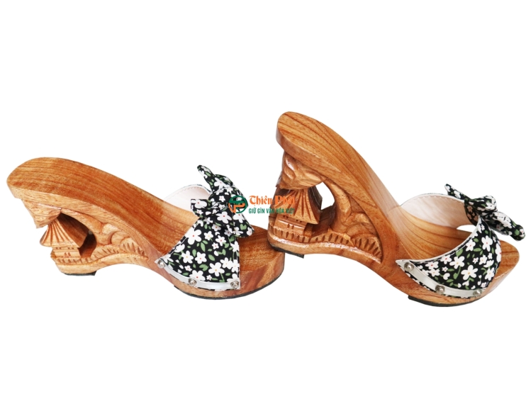 GUỐC GỖ CAO GÓT CHẠM KHẮC QUÊ HƯƠNG VN11