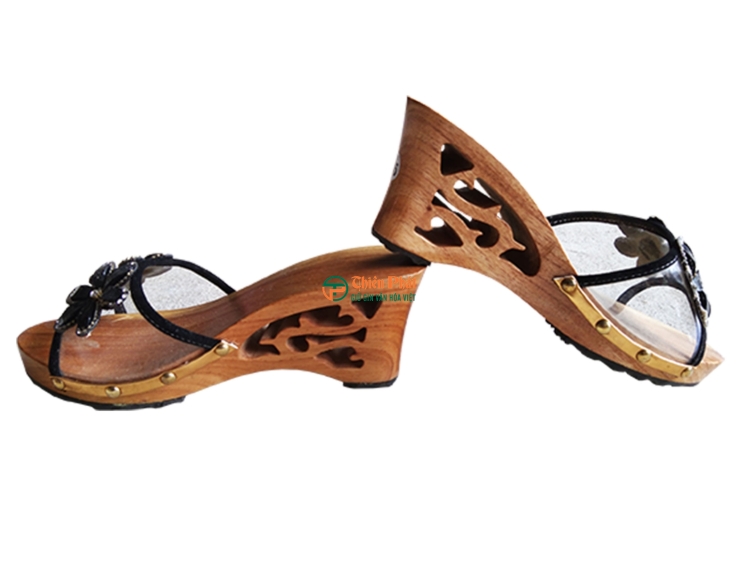 Guốc Gỗ Cao Gót 7cm Lọng Hoa Văn VN06