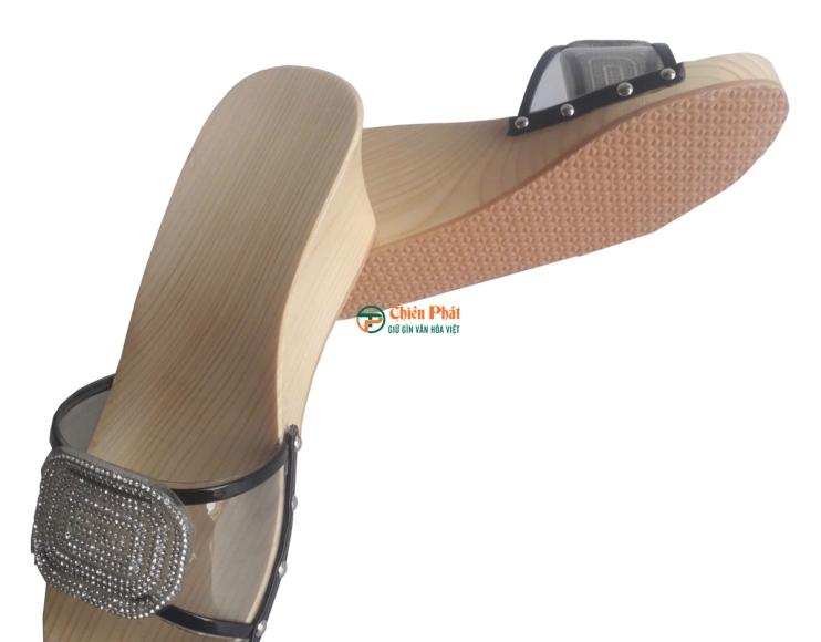 Guốc Gỗ Cao Gót Đế Xuồng 7cm VN01