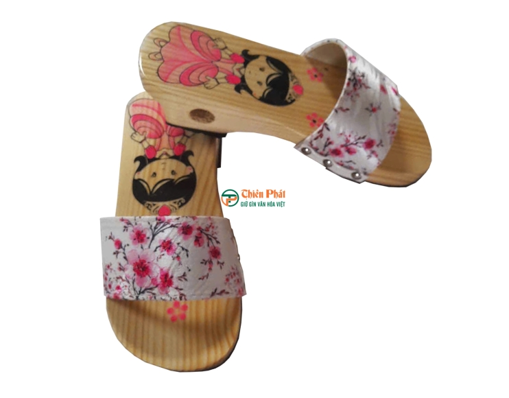Guốc Gỗ Trẻ Em Họa Tiết Dễ Thương – Bé Mang Là Mê
