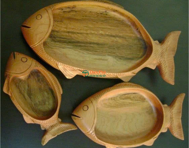 Khay/Đĩa Gỗ Điêu Khắc Hình Cá