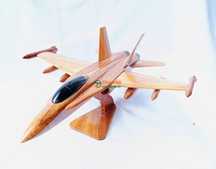 Mô hình máy bay chiến đấu gỗ thủ công tinh xảo